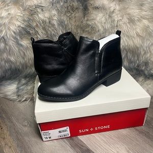 Cadee Ankle Booties